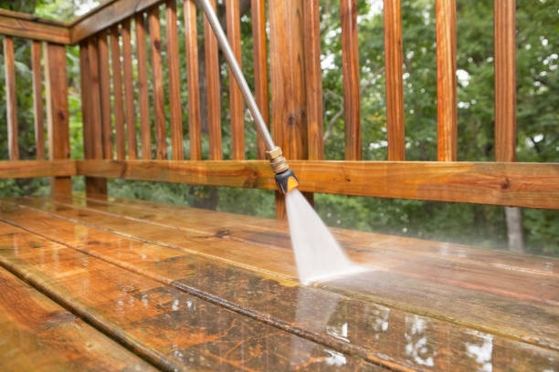 Best Garage Pressure Washing  in Utqiagvik, AK